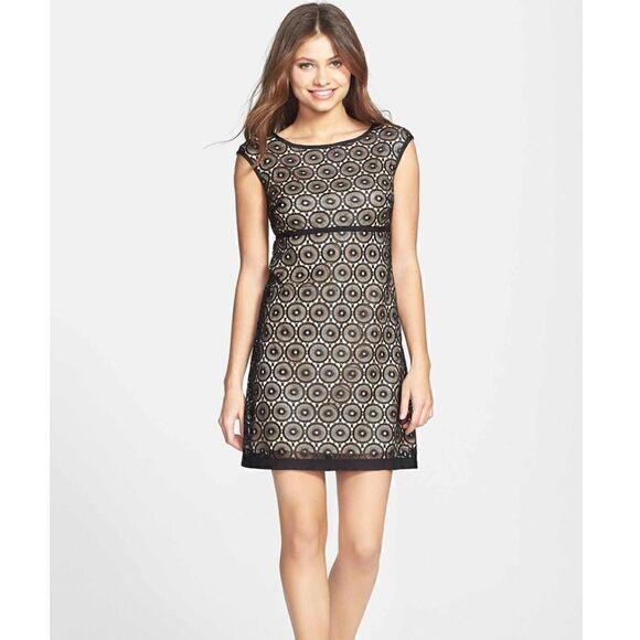 NEW Laundry by Shelli Segal Lace Sheath Dress 8 - Picture 1 of 8